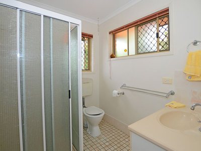 9 PARLON COURT, Kawungan