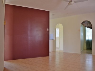 8 MAPLE STREET, Pialba