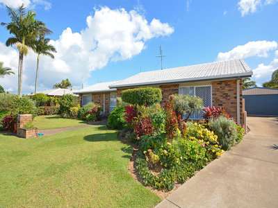 7 LAKESIDE COURT, Torquay