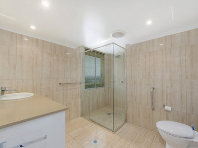 10TH / 2 NINETEENTH AVENUE, Palm Beach