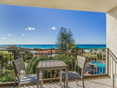 4C / 973 Gold Coast Hwy., Palm Beach