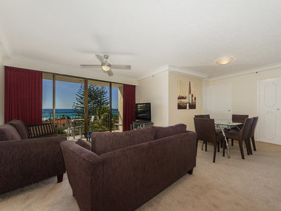 4C / 973 Gold Coast Hwy., Palm Beach