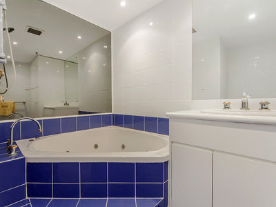 4C / 973 Gold Coast Hwy., Palm Beach