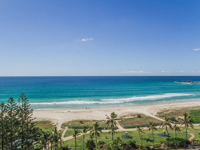 4C / 973 Gold Coast Hwy., Palm Beach