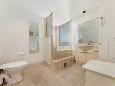 Level FL7 / 2 "19TH  Avenue On The Beach Apartments", Palm Beach