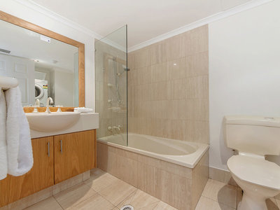 Level FL8 / 2 Nineteenth Avenue, Palm Beach