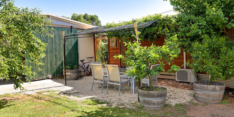 39 Hurley Street, Longwood