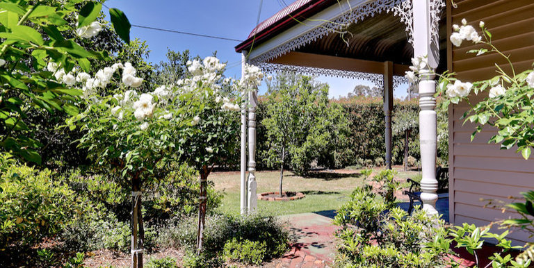 12 Clifton Street, Euroa