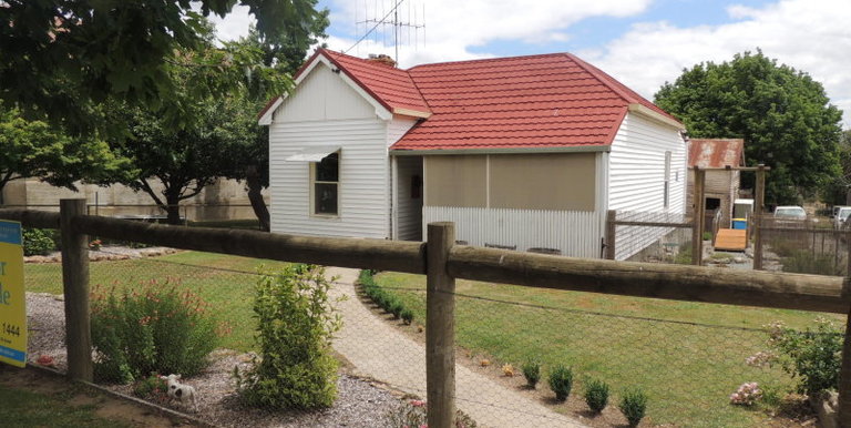 18 Main Street , Strathbogie