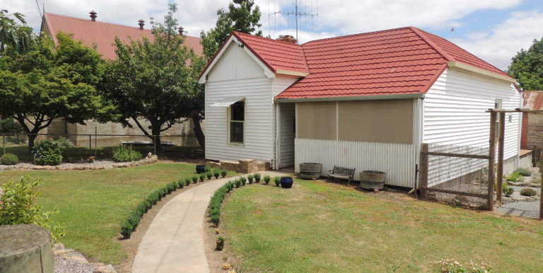 18 Main Street , Strathbogie