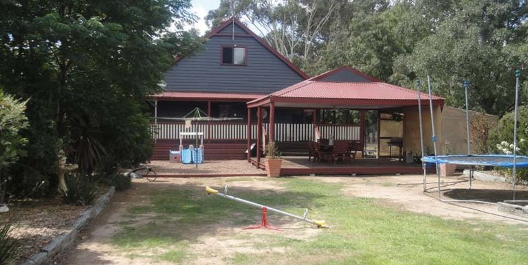 77 Shiffner Street, Violet Town