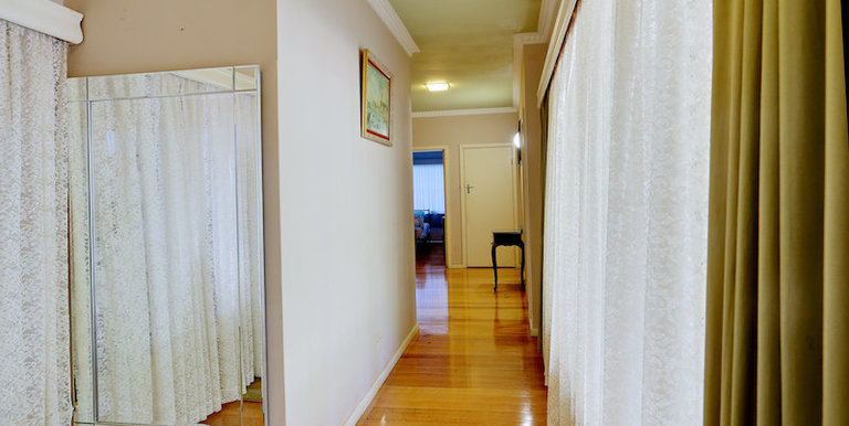 6 Hyacinth Street, Violet Town