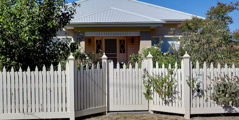 10A Sevens Ave, Euroa