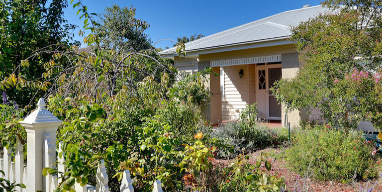 10A Sevens Ave, Euroa