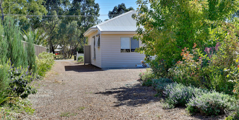 10A Sevens Ave, Euroa