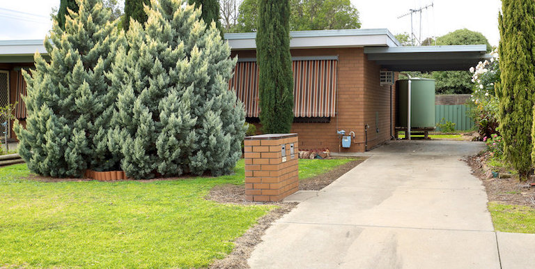 2 / 13 Lewis Street , Euroa