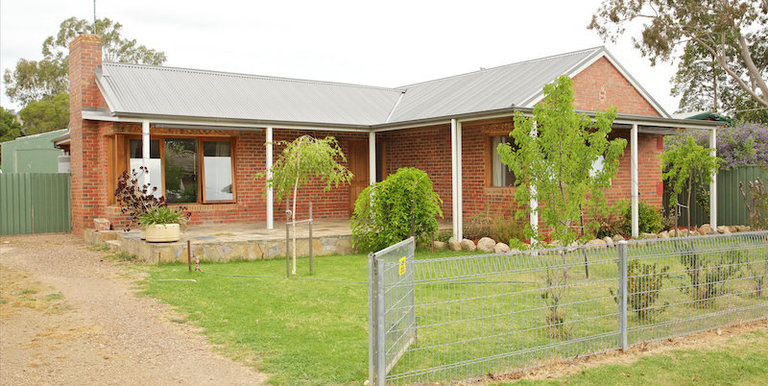 7 Platt Street, Euroa