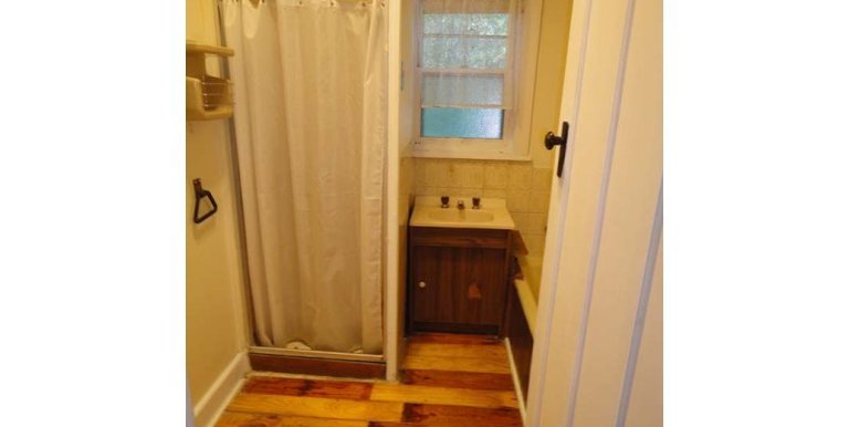 1 Dahlia Street, Violet Town