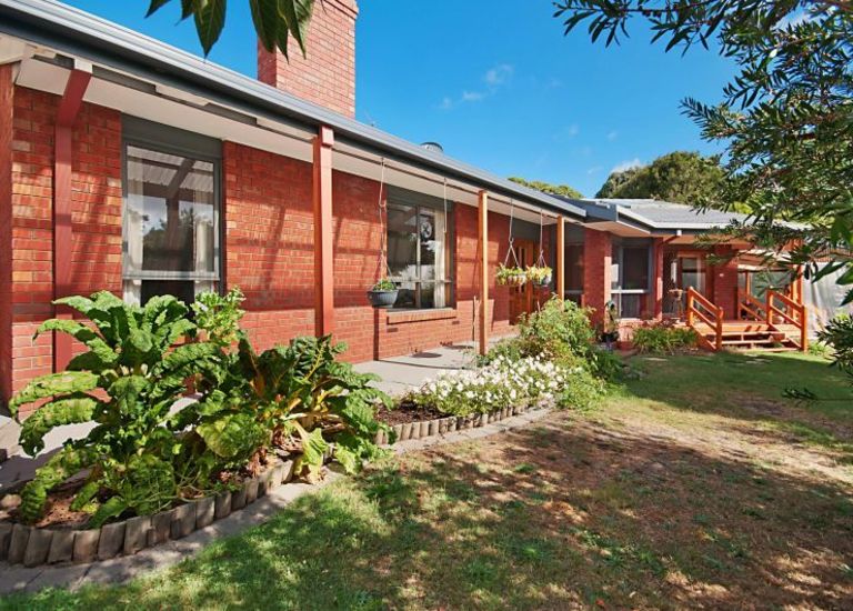 8 Curragh Court, Portland