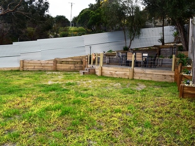 8 Nurla Court, Frankston