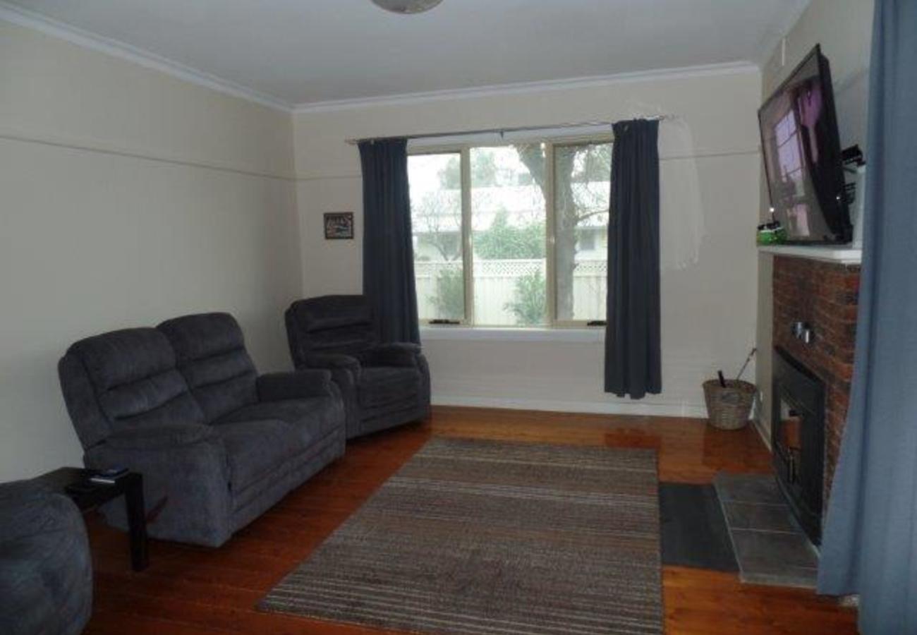 5a Fowler Street, Tallygaroopna