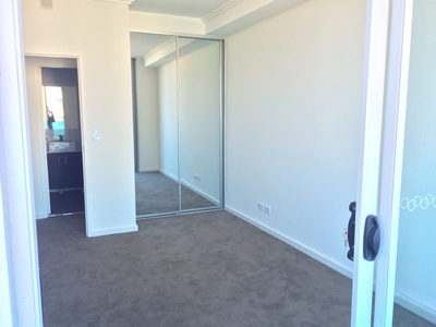 701 / 1-5 weston st, Rosehill