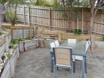8 Nurla Court, Frankston