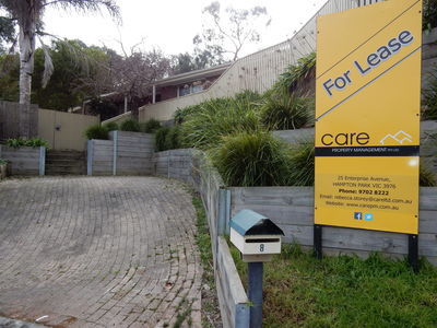 8 Nurla Court, Frankston
