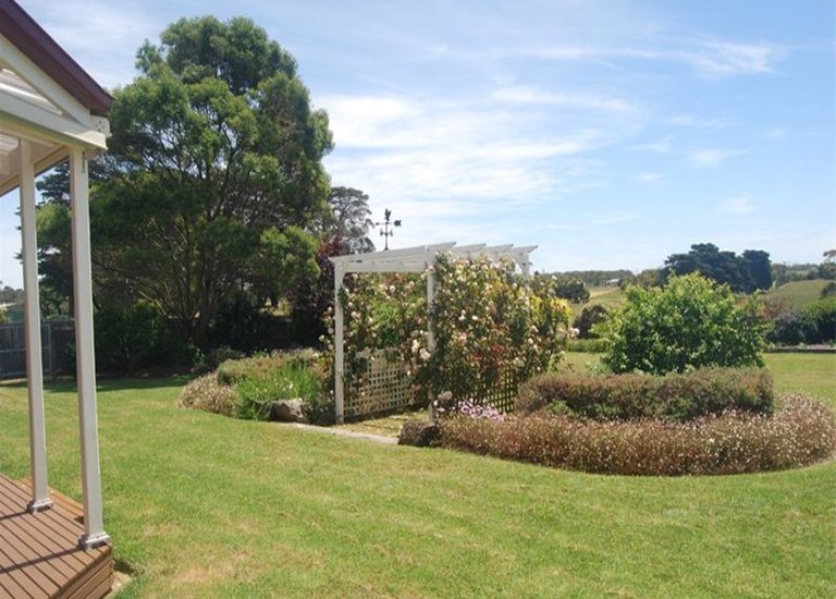 14 Burns Road, Portland