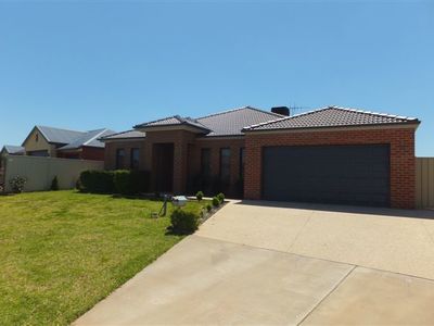 9 Rosemont Crescent, Shepparton