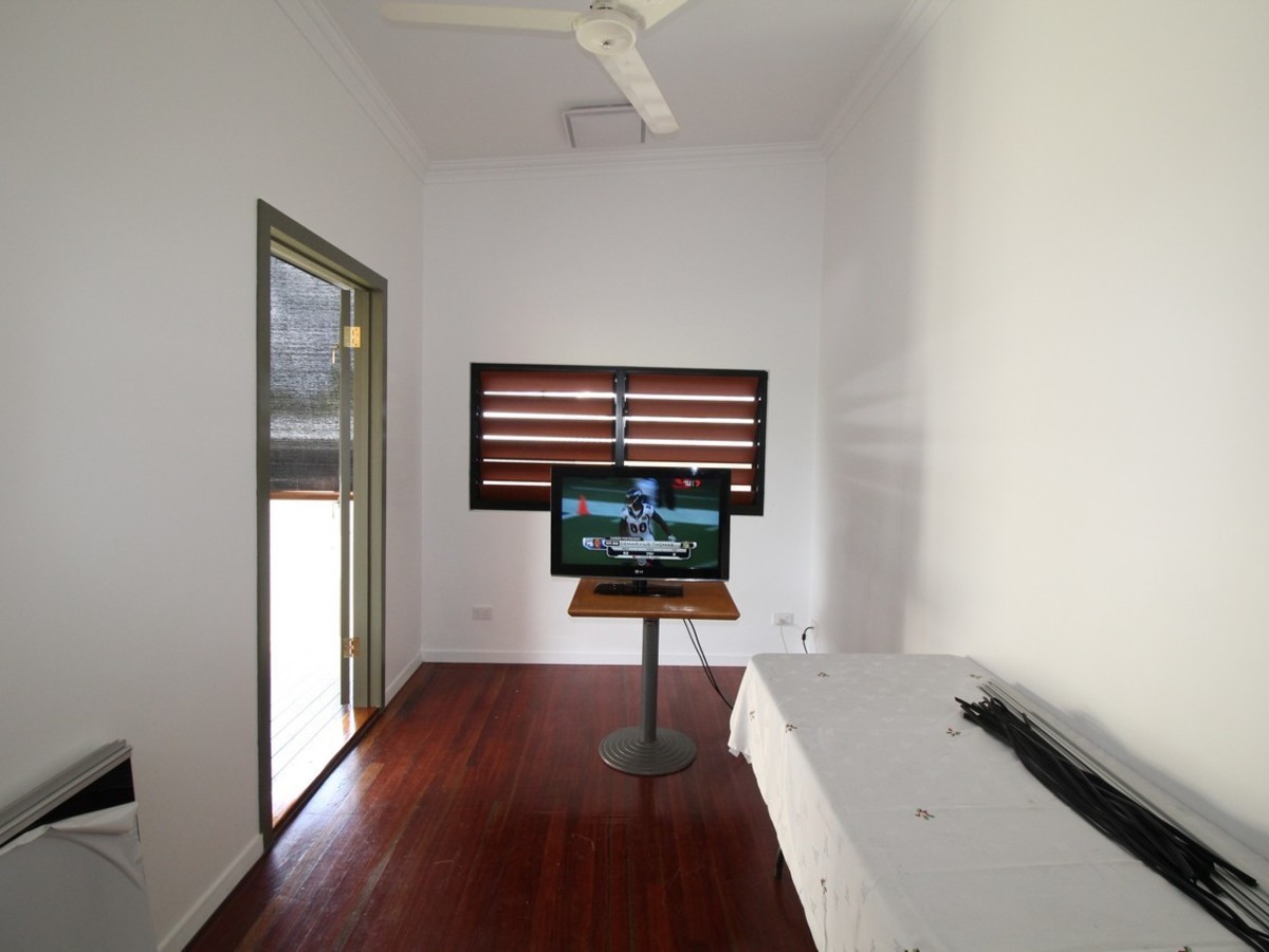 1 / 4 Grau Street, Atherton