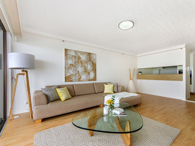 7th floor / 973  GOLD COAST HWY, Palm Beach