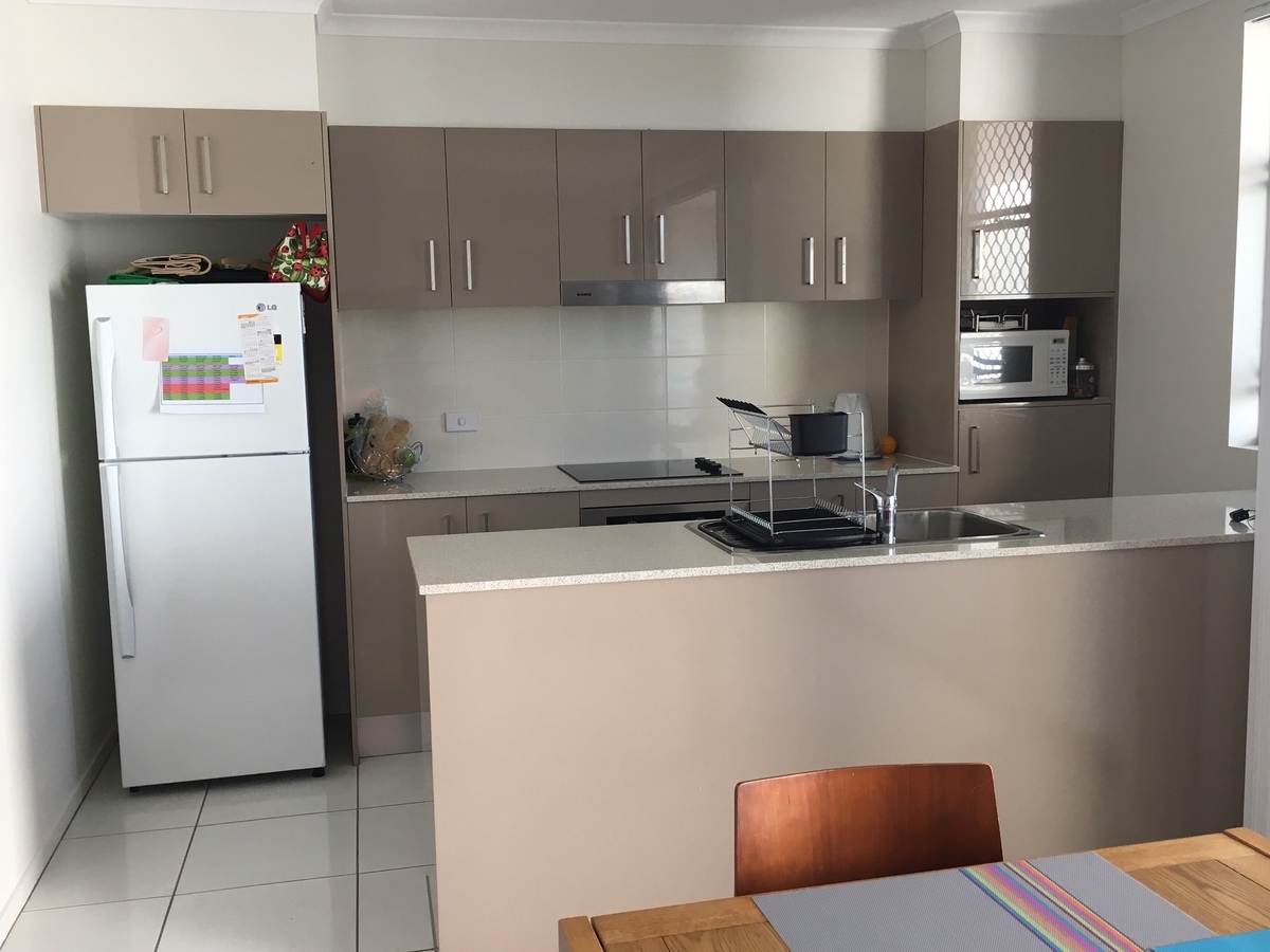 2 / 20 Flavelle St, Carina