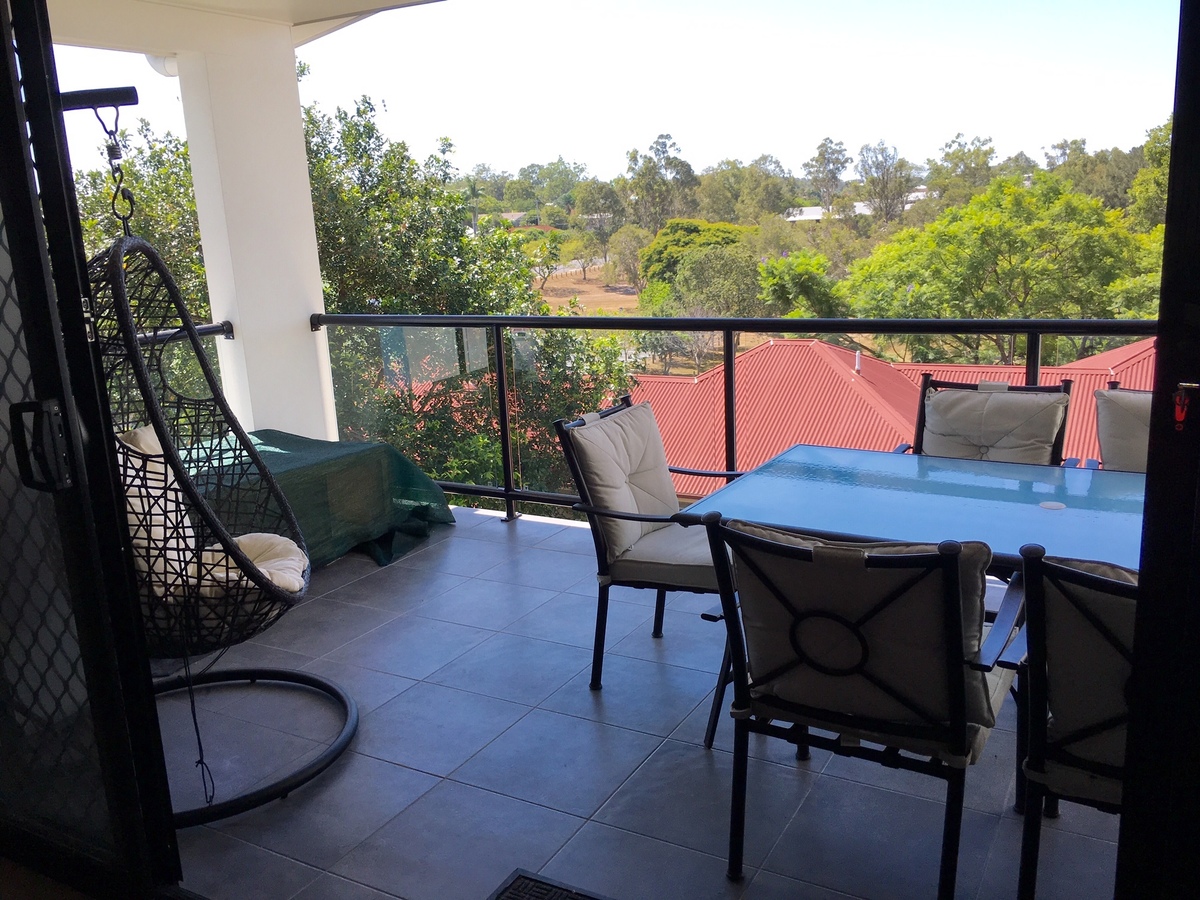 2 / 20 Flavelle St, Carina