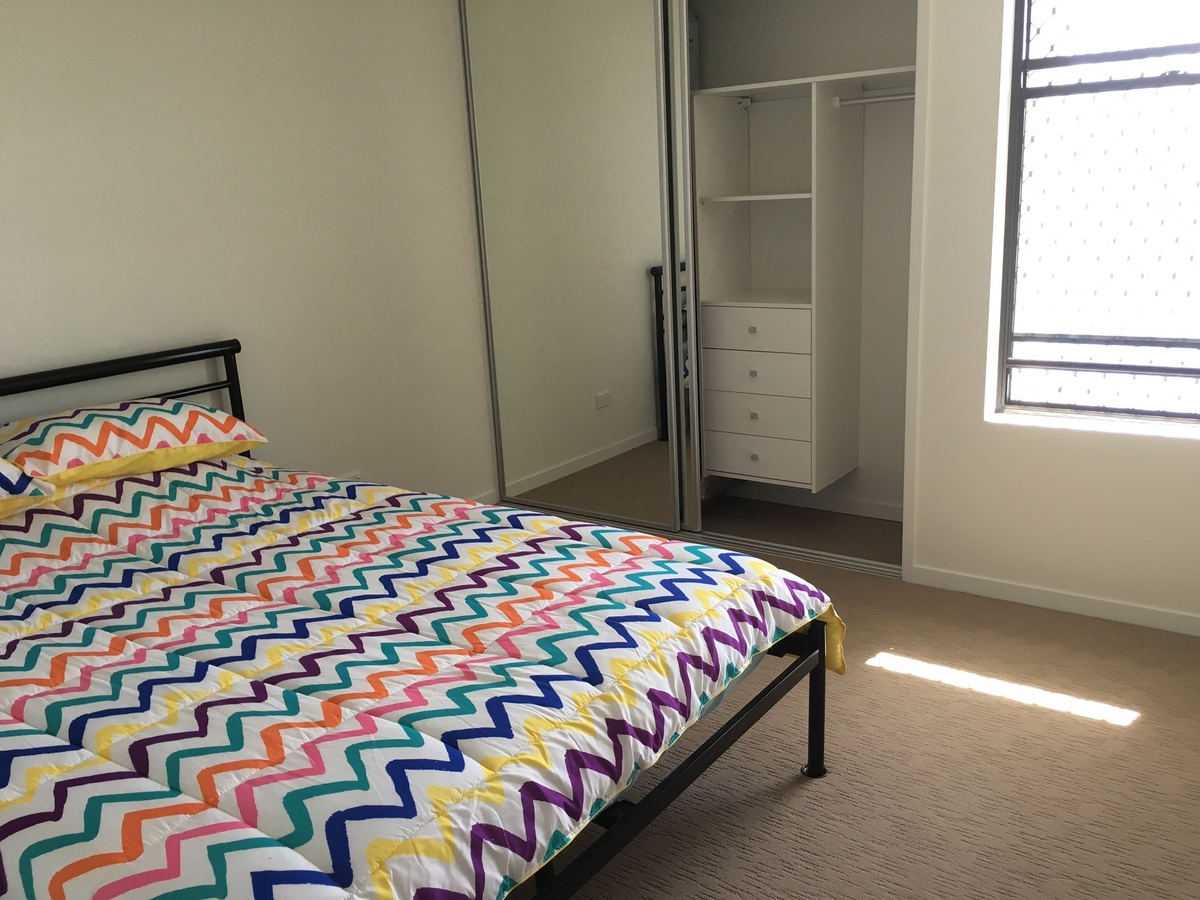 2 / 20 Flavelle St, Carina