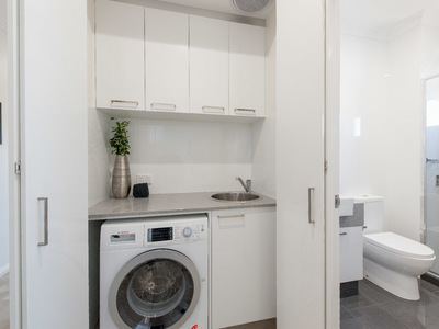 2/57 Coode Street, Bayswater