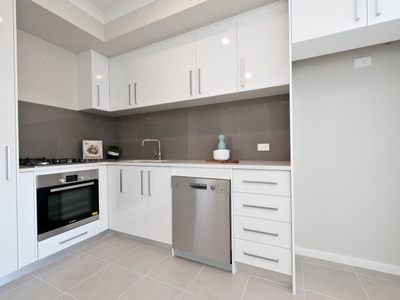4/37 Gretham Road, Westminster