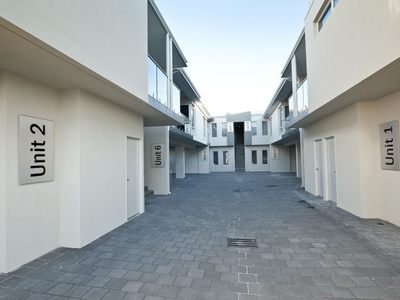 Unit 2/320 Walter Road West, Morley