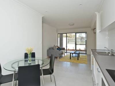 Number 6/129 Briggs Street, Kewdale