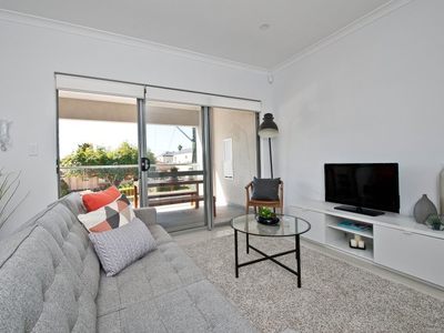 Apartment 5/3 Leeder Street, Glendalough