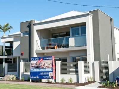 Apartment 5/3 Leeder Street, Glendalough