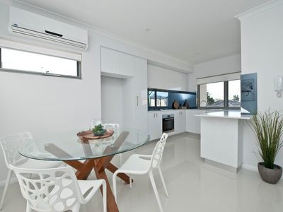 Apartment 5/3 Leeder Street, Glendalough