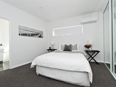 Apartment 5/3 Leeder Street, Glendalough