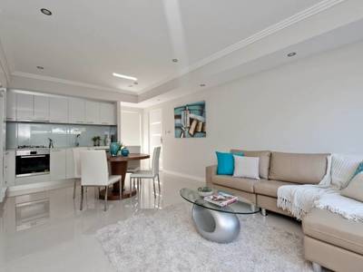 *2/10 Swanston Street, Yokine