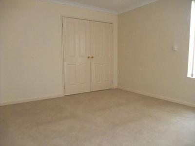 *43C Shelbred Way, Westminster