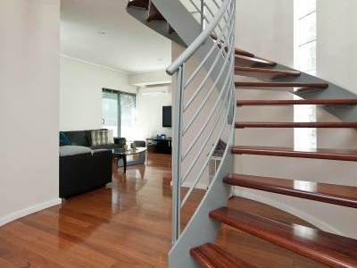 2/313 Oxford Street, Leederville