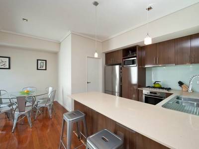 2/313 Oxford Street, Leederville