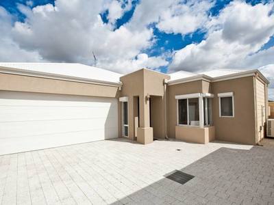 11C Woodchester Road, Nollamara
