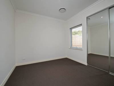 11C Woodchester Road, Nollamara
