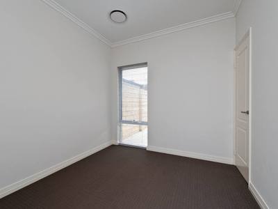 11C Woodchester Road, Nollamara